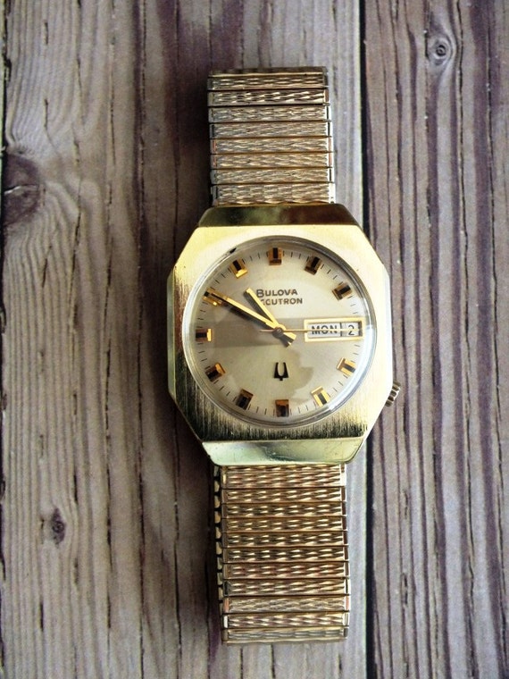 old bulova vintage accutron watches worth anything