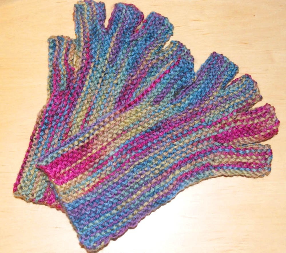 Fingerless gloves knitting pattern PDF download worsted