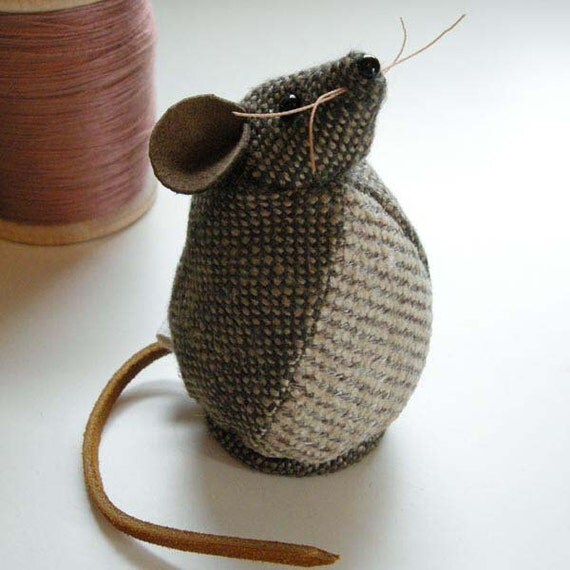 Tweed Fabric Mouse by HWRDesigns on Etsy