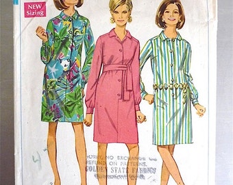 Vintage Sewing Pattern Women's 60's Simplicity 7426, Dress, Knee Length (S)