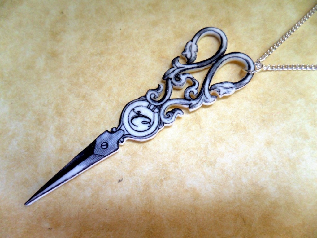 Vintage custom sewing scissor charm necklace
