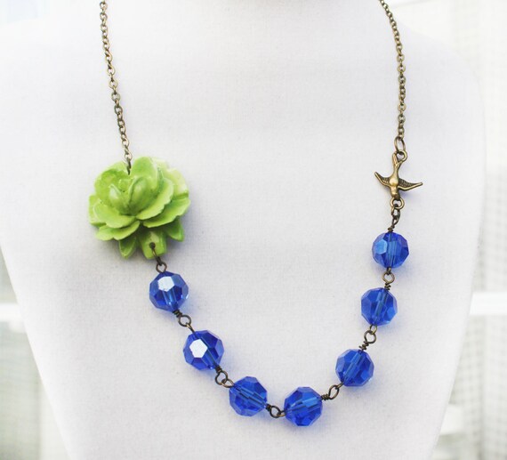 Items similar to green flower necklace 'Honeysuckle' on Etsy