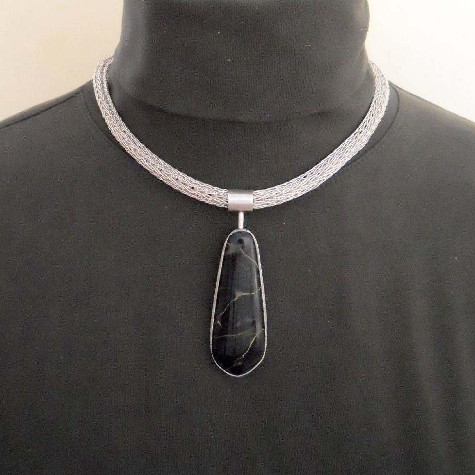 Loop in Loop Chain Necklace Fine Silver Black Marble Pendant