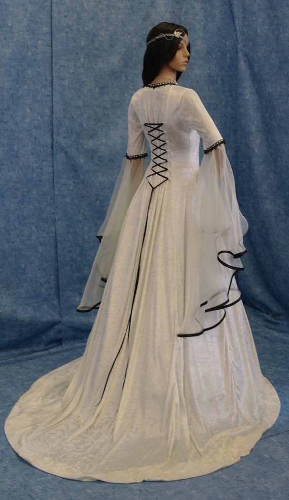 Medieval wedding handfasting dress renaissance by camelotcostumes