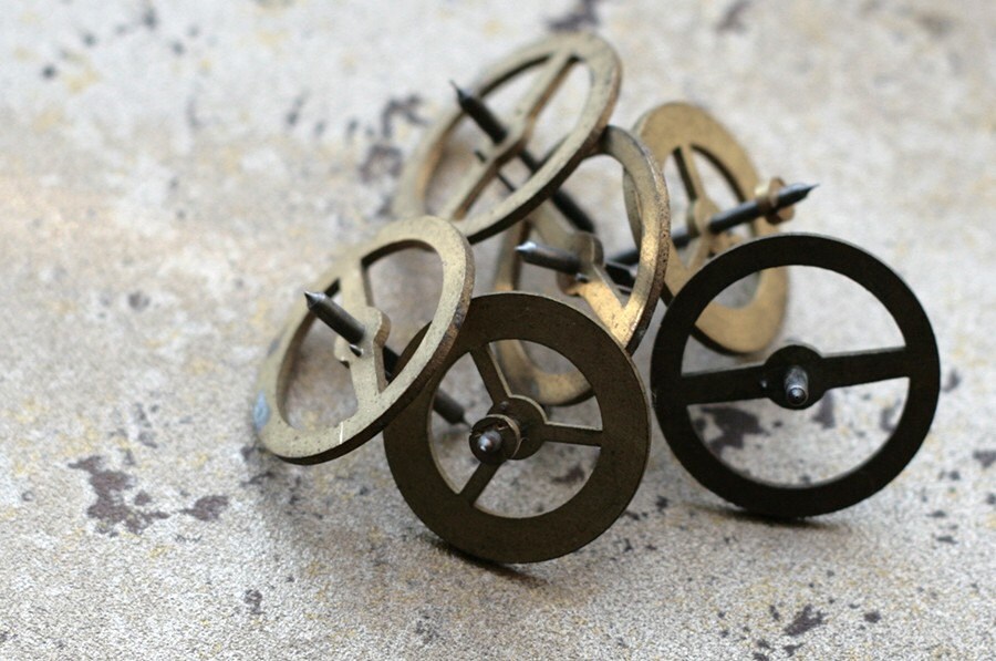 Vintage clock brass gears -- set of 6