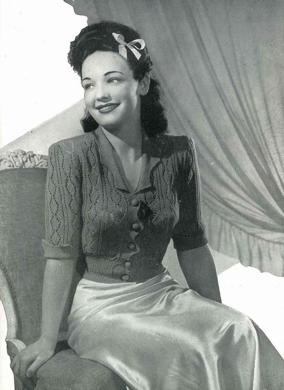Pin-up Queen Bedjacket 'Celia', c.1940s - vintage knitting pattern PDF (416)