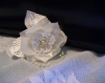 Hair Jewelry Accessory White Flower Handmade Wedding Bride Bridal Party Prom Second Wedding Gift Guide Women Copricapo Capelli Sposa