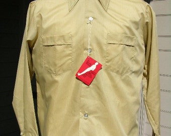 vintage 1960's Men's long sleeve shirt. 'New Old Stock' w/ tag. Shiny casual cool 1950's style sharkskin. Medium. Rockabilly Deluxe
