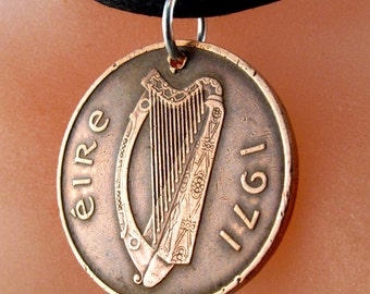 celtic jewelry - IRELAND COIN Necklace - Irish jewelry- music gift - Ireland bird coin - Eire - love knot No.001056