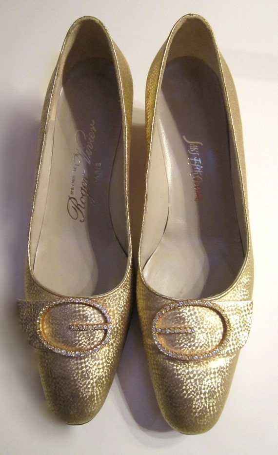 Vintage Roger Vivier shoes in gold with by dejavuvintageretro