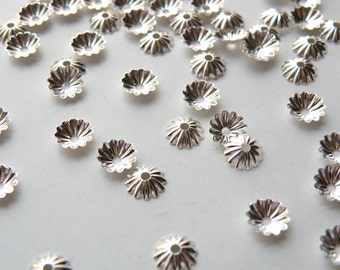100 Scalloped ribbed bead caps shiny silver plated brass 6mm 5977FN
