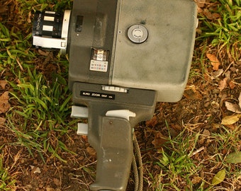 Elmo Cine 8-S 8mm Movie Camera With Power Grip, Wedding Photo Booth Prop, Photography Prop