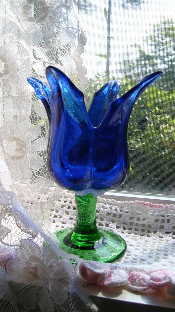 Alicja Art Glass from Poland Polish Crystal Tulip Vase Cased