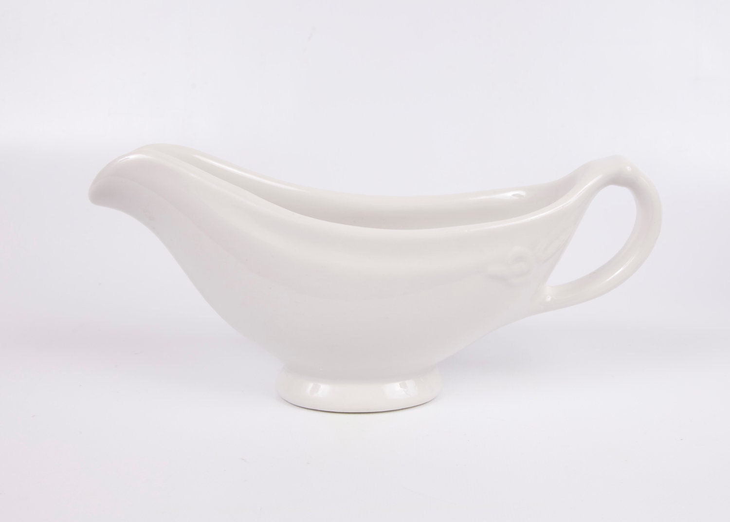 Vintage Hall Gravy Bowl Gravy Boat Made in USA Creamy White
