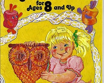 Macrame for Ages 8 and up Macrame Pattern Book Item no. 886
