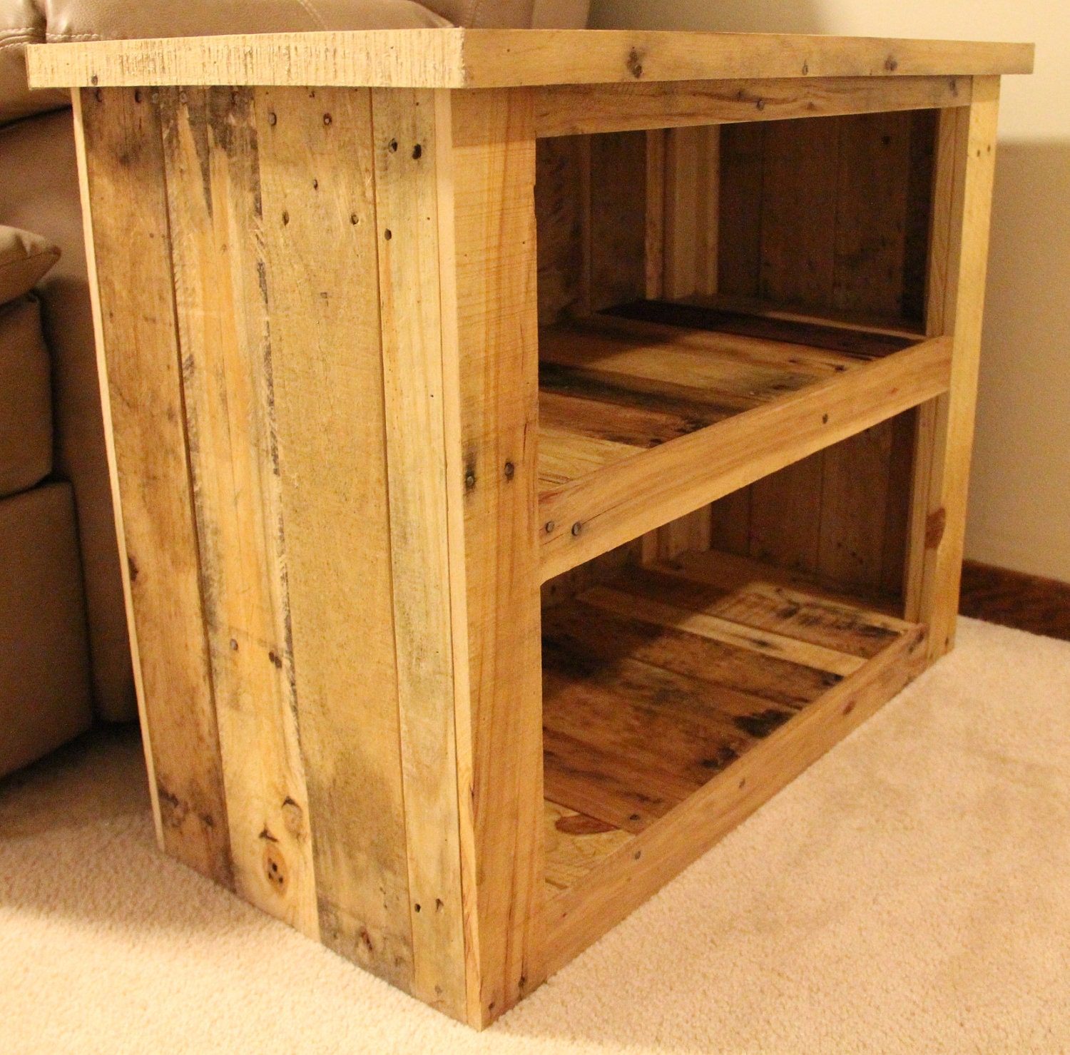 Reclaimed Pallet Wood Furniture Side Table