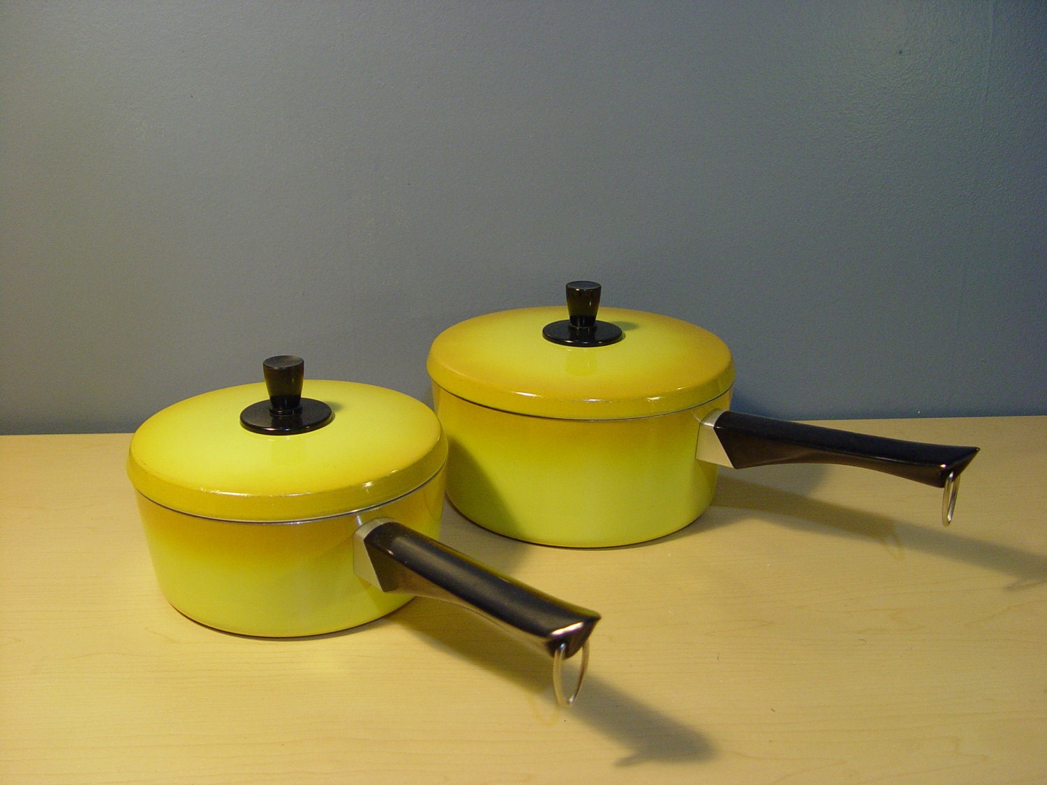 1970s Kitchen Delight Colormode Harvest Yellow Cookware Set