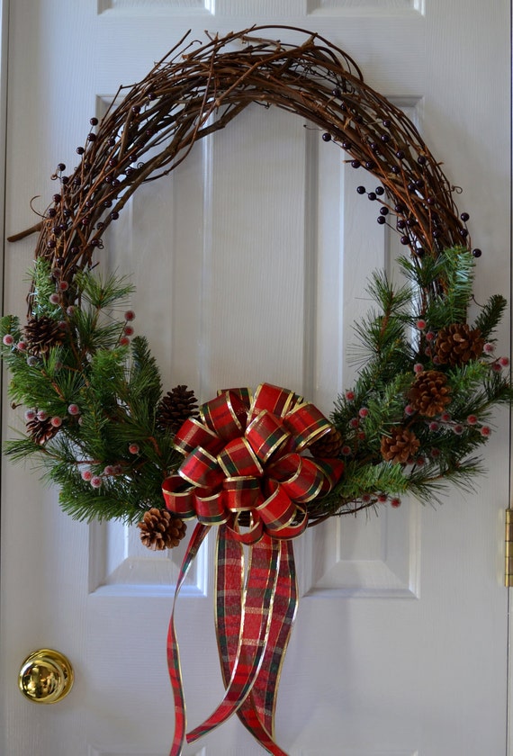 Items similar to Natural Seasonal Holiday Wreath for Christmas on Etsy