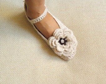 Crochet Pattern slippers, Mary Jane slippers, crochet women slippers , DIY tutorial, Instant Download