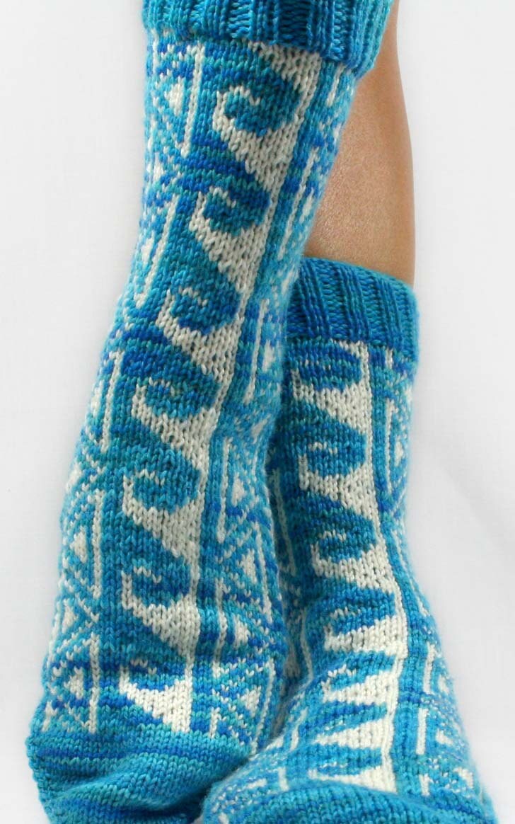 Hawaiian Pattern Socks | knitting pattern for hawaiian tattoo socks Hawaiian Pattern Socks | knitting pattern for hawaiian tattoo socks