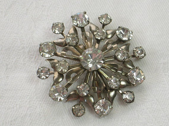 Vintage RHINESTONE BROOCH Retro SNOWFLAKE by LavenderGardenCottag