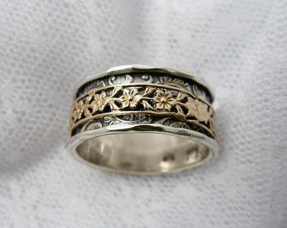 Spinner ring. Sterling silver gold floral spinner ring. by MayaOr