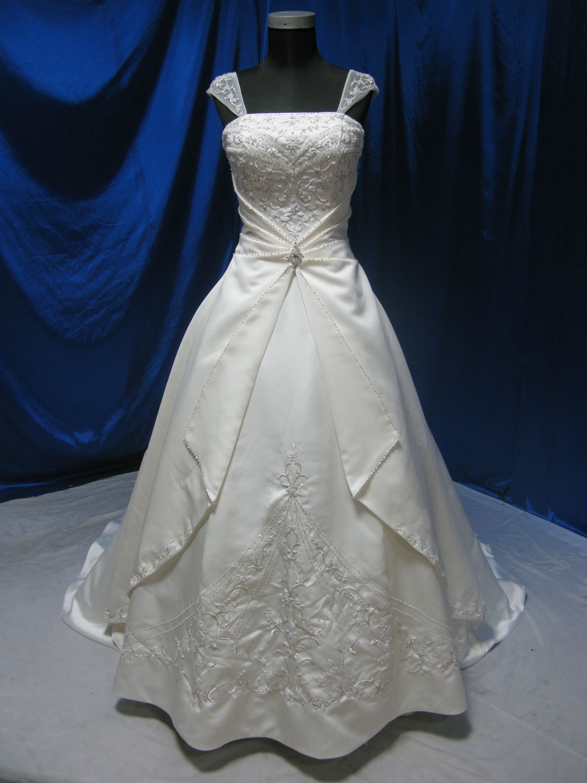 Gorgeous Fairy Tale Wedding Dress with by WeddingDressFantasy