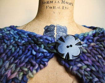 SALE! Knit Capelet Navy. Green. Purple. Bohemian lady. Handmade knitwear. Handcrafted fashion. knit cape.