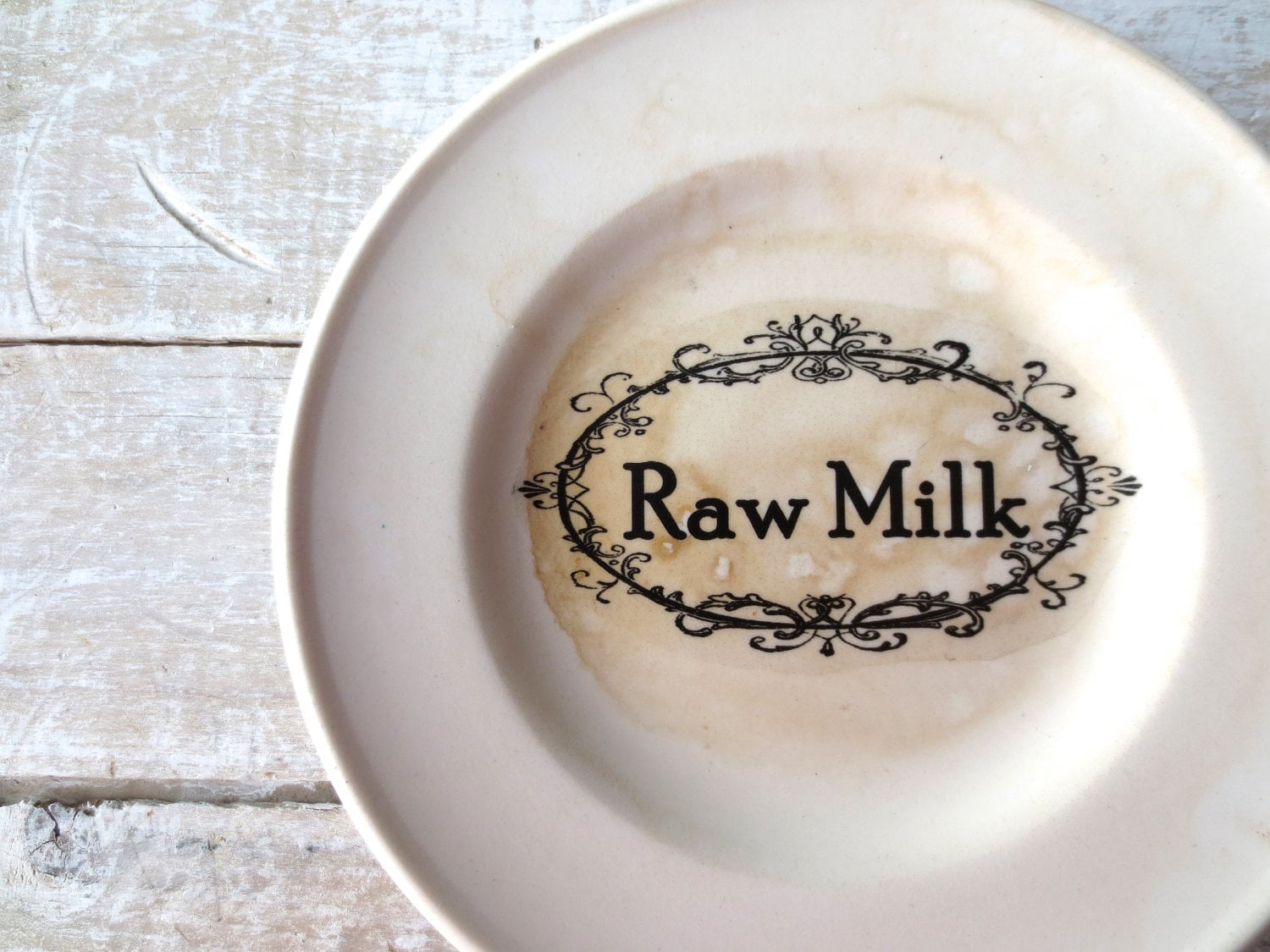 Milk Sign // Farmhouse Kitchen Decor // Raw Milk by ModernHermine