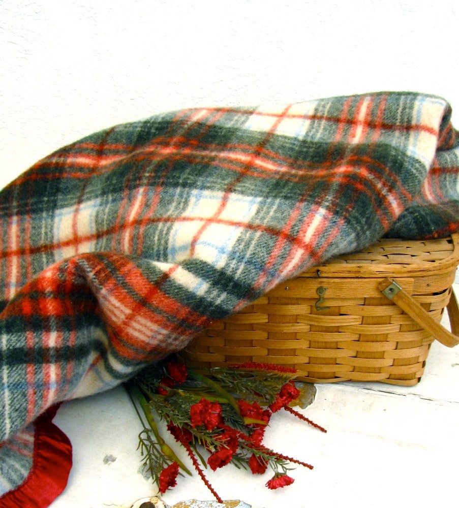 Wool Plaid Blanket Large Vintage Lodge decor Winter plaid