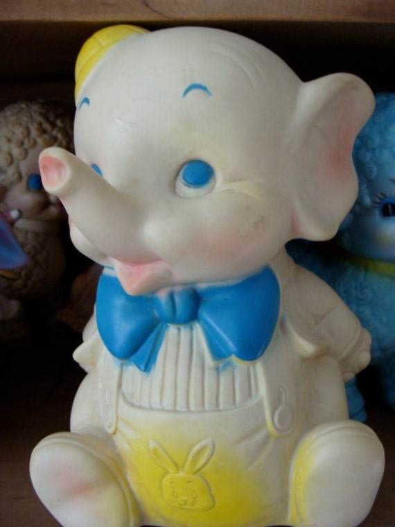 Vintage Kitsch Antique Original 1941 Squeak Toy