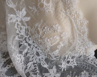 OFF White Eyelash Lace REMNANT 40" for Bridal, Gowns, Boleros, Bodices AL 10