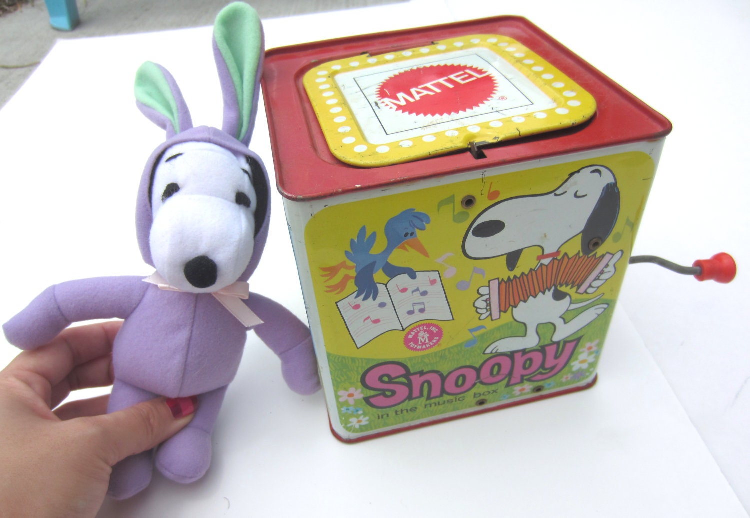 snoopy jack in the box toy