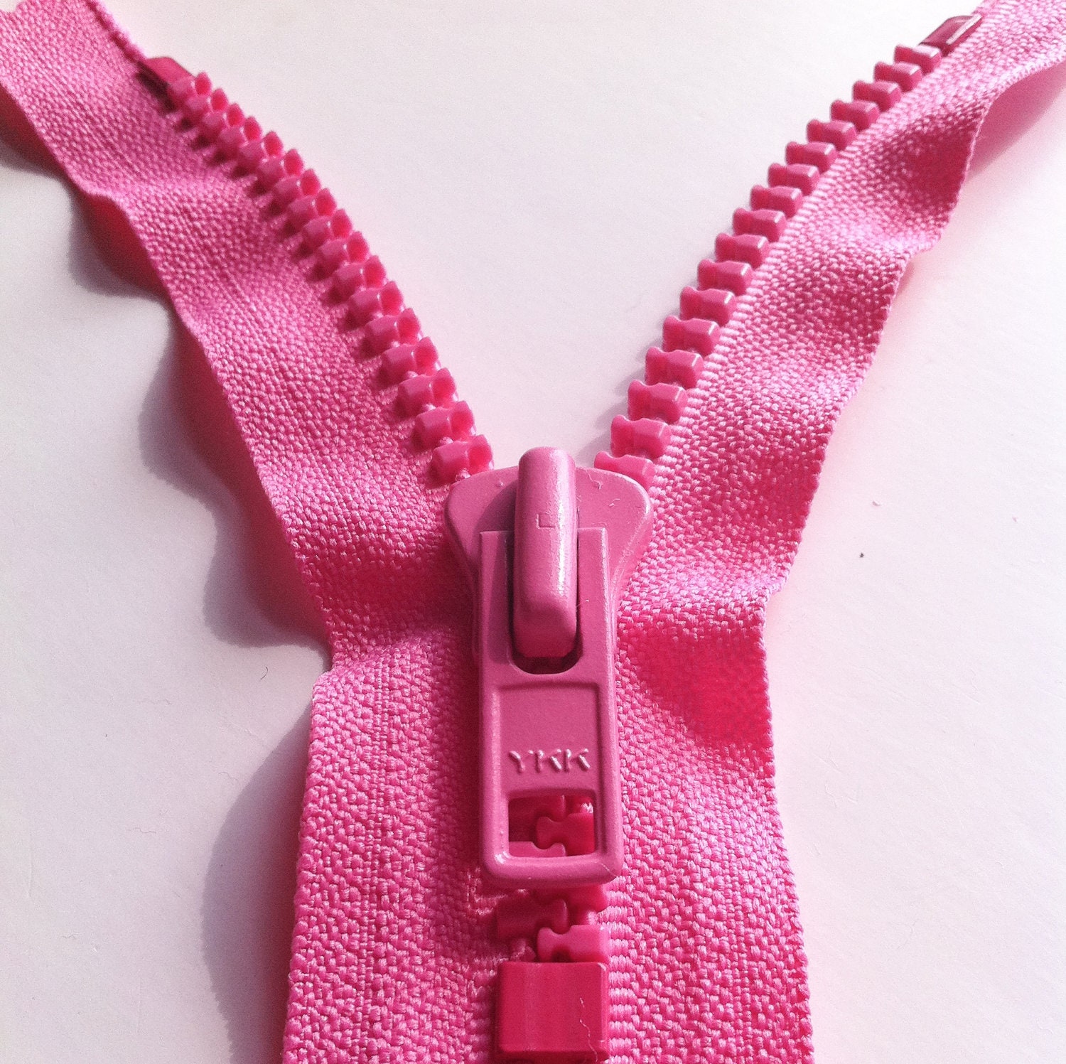 5 Inch YKK Vislon 8mm Molded Plastic Teeth Sports Zippers 1