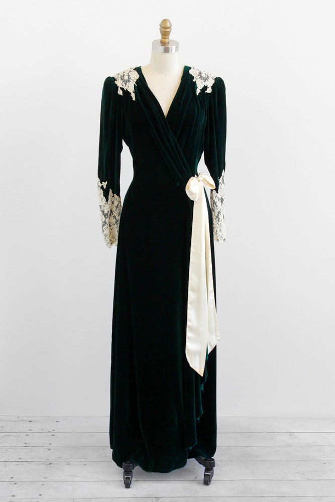 long vintage robe