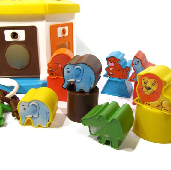 Chicco Gazebo Circus Shape Sorter toy with Keys Animals and