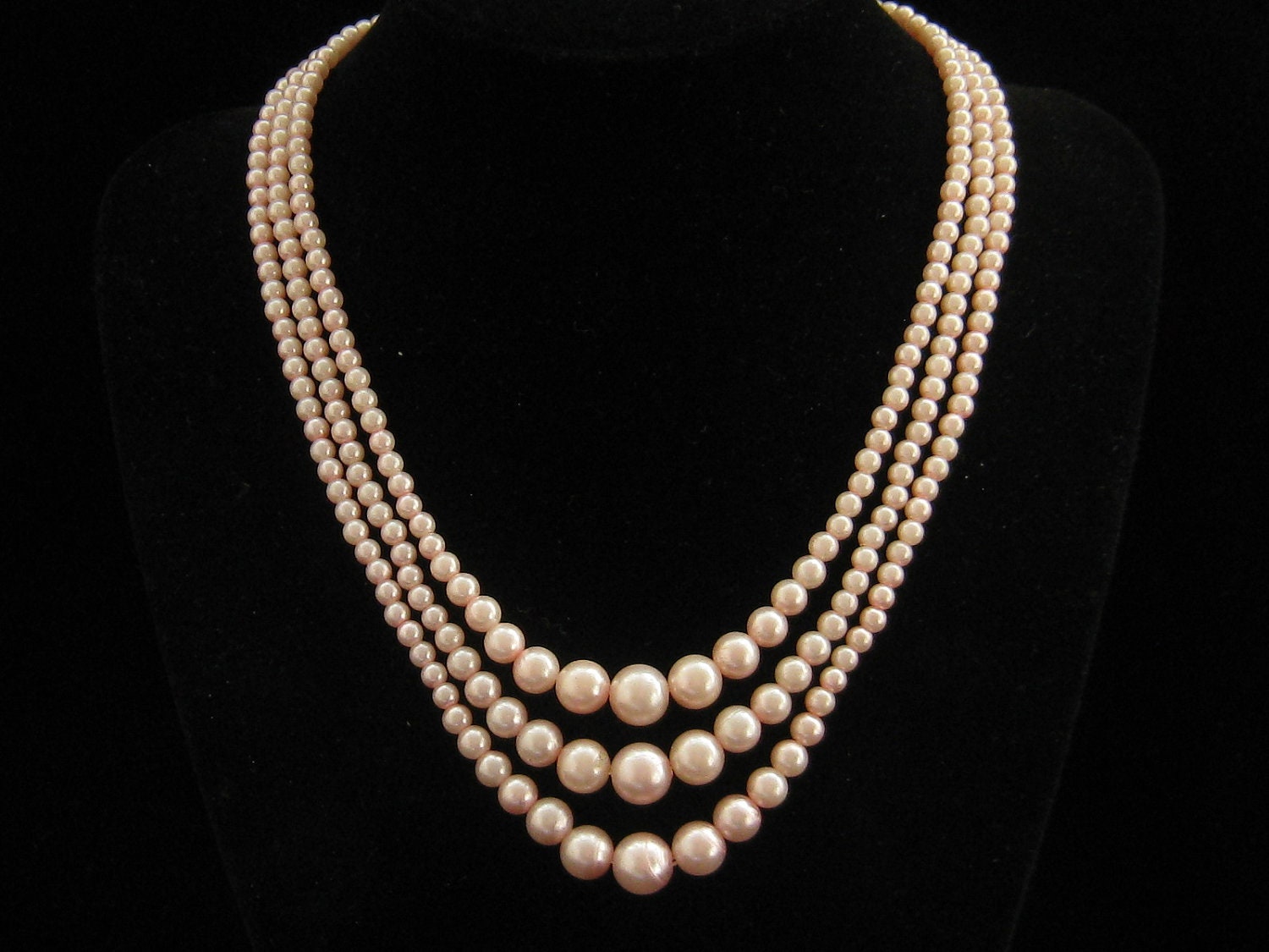 Vintage 3 Strand Pink Pearl Necklace 1950s 6098