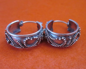 Awesome Balinese Sterling Silver Hoop Earrings / silver 925 / Bali Handmade Jewelry