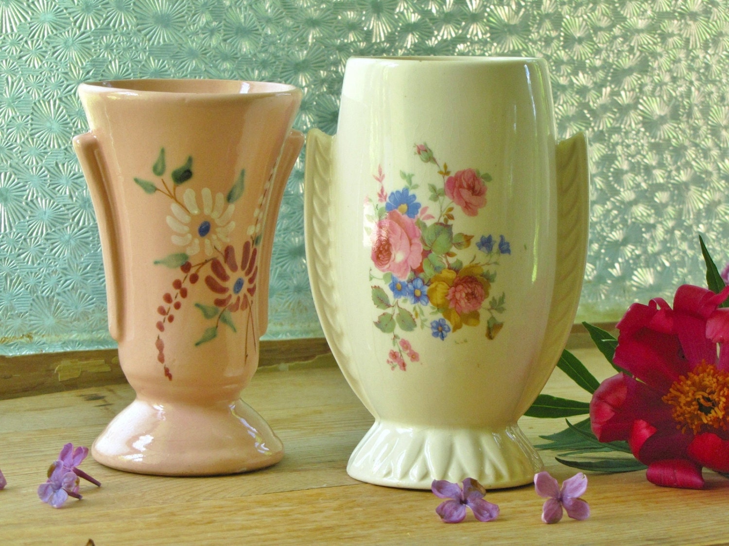 Set of 2 Vintage Cottage Chic Farmhouse Style Flower Vases