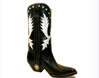 Vintage Cowboy Boots Black and White Leather Inlay Western Boots Mens US size 9