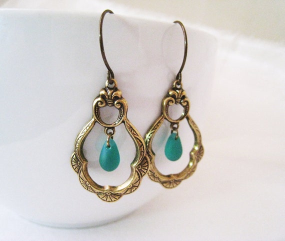 Items similar to Victorian Dangle Earrings. vintage style oval dangles ...