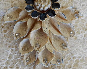 1930's Sunflower Rhinestone Dress Clip