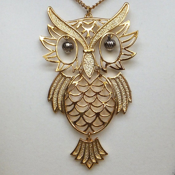 Vintage articulated gold Owl pendant necklace from by GemsByBren