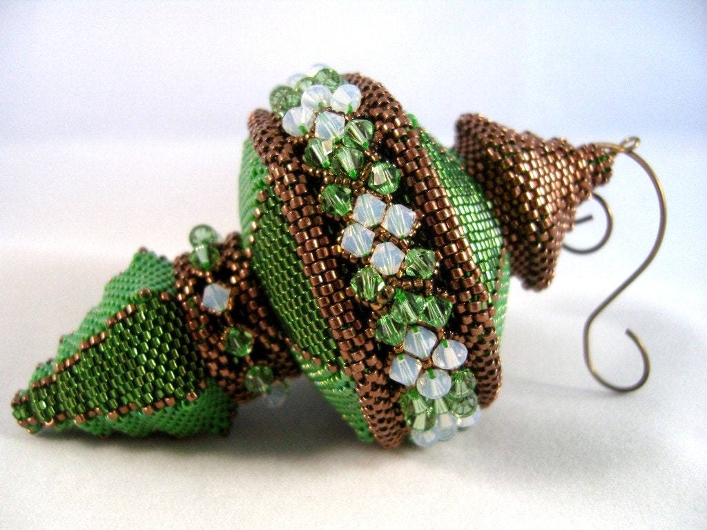 Pattern / Tutorial Beaded Christmas Ornament