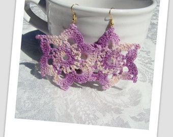 Lavender varigated crocheted star earrings