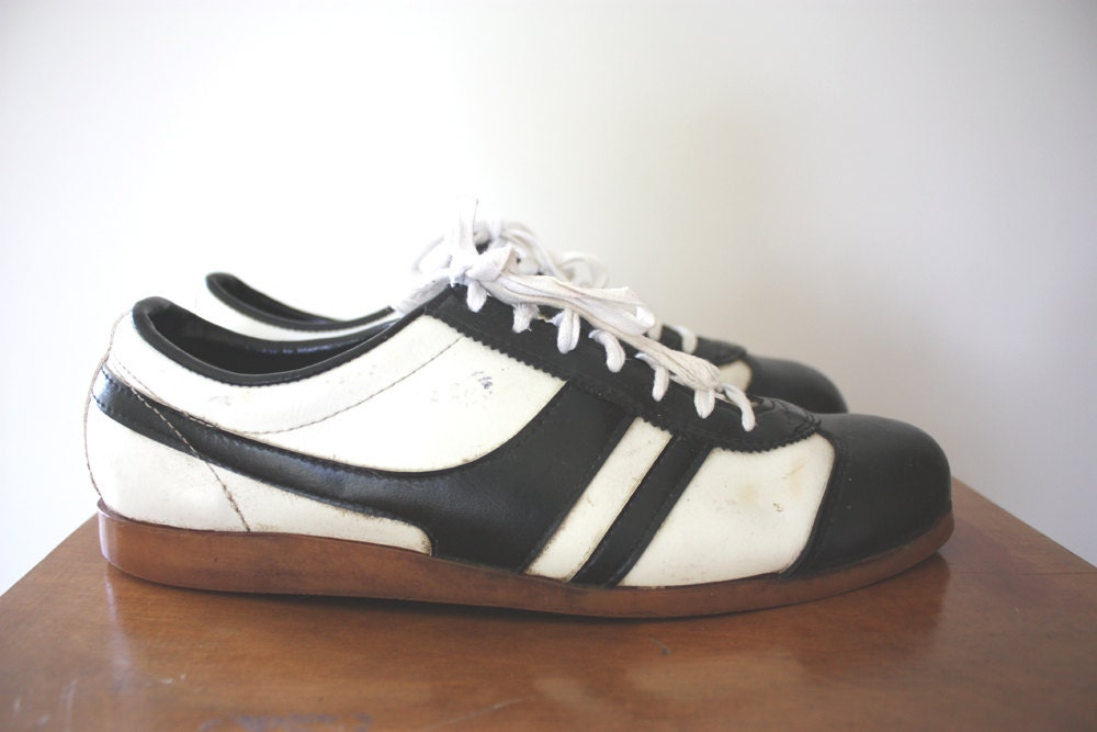 Vintage 1970s Leather Sneakers Trainers Shoes by WaysideFlower