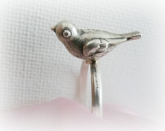 Bird Ring in Sterling Silver - Tiny Bird Sterling Silver ring - Bird Stack Ring - Sterling Silver Bird Ring