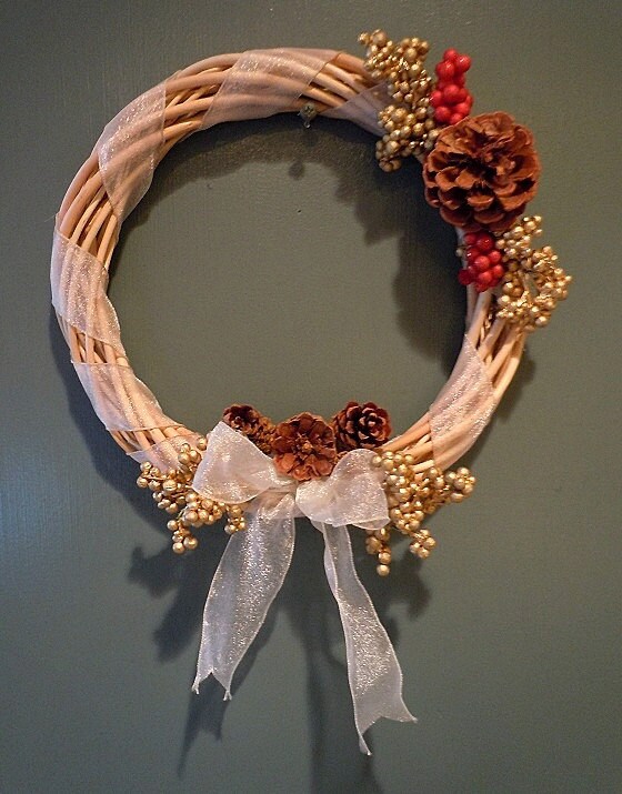 Elegant, red, white, & gold, cinnamon scented 9" holiday wreath