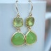 Apple Green Earrings in Gold. Peridot Earrings. Bridesmaid Earrings. Bridesmaids Gifts. Wedding Gift. Bridal Jewerly. Bridal Shower. Simple.