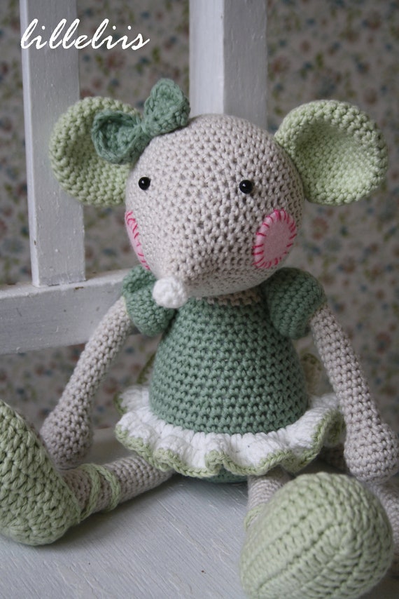 ballerina mouse toy